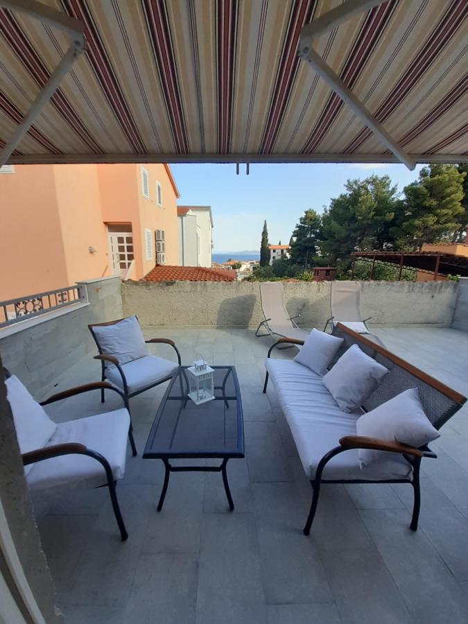 Apartment Lucky With Jacuzzi Трогир Екстериор снимка